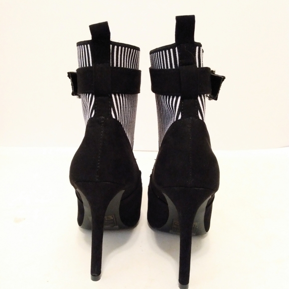 Qupid Black White Faux Suede Point Toe Ankle Pull Up 4" Heel Boots sz 6 - Picture 5 of 11